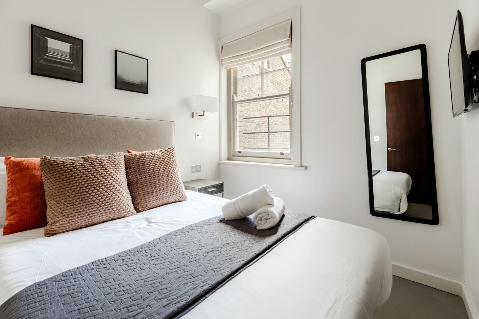 Apartment High Street Kensington London
