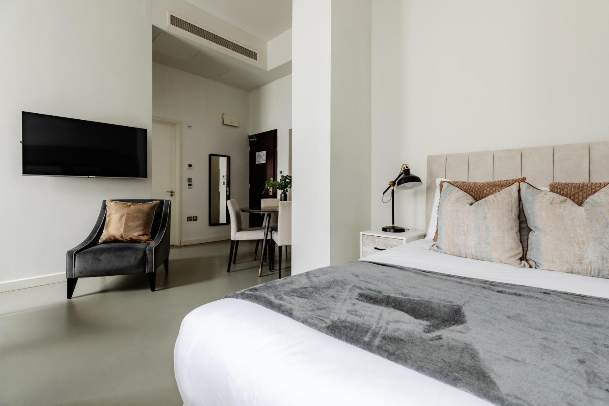 High Street Kensington Apartment London