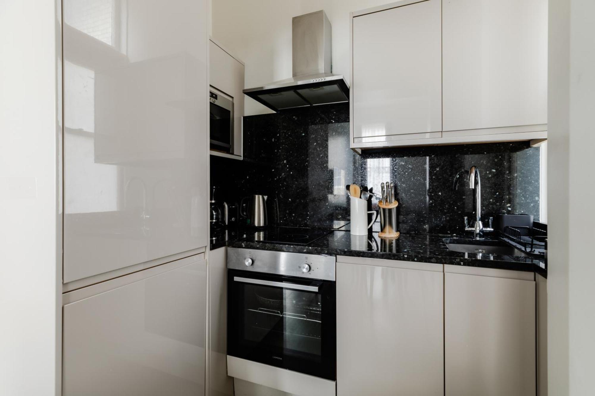 Apartment High Street Kensington London