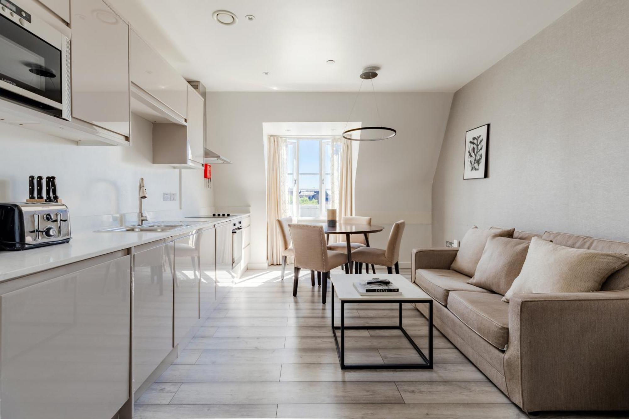 High Street Kensington Apartment *