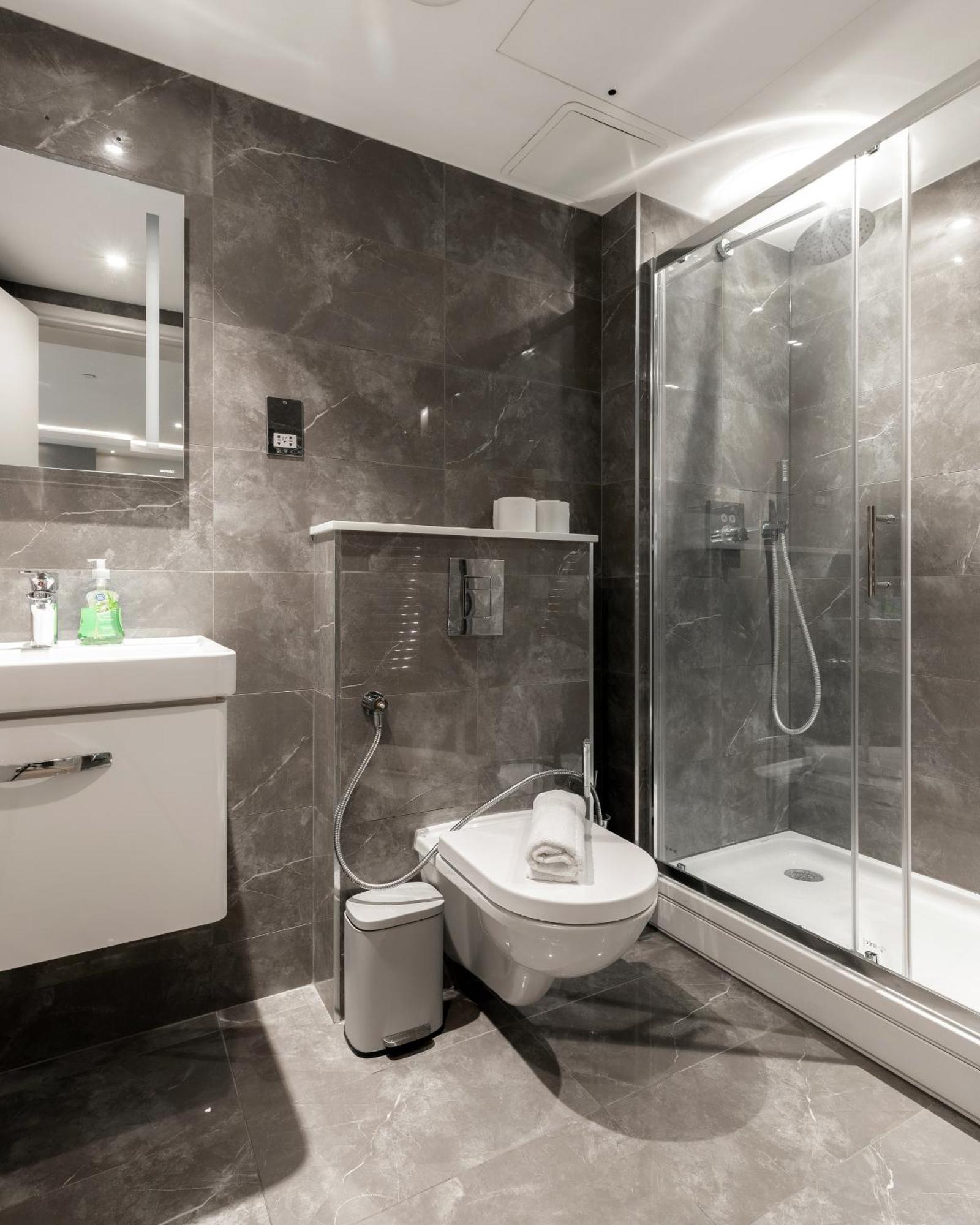 High Street Kensington Apartment London