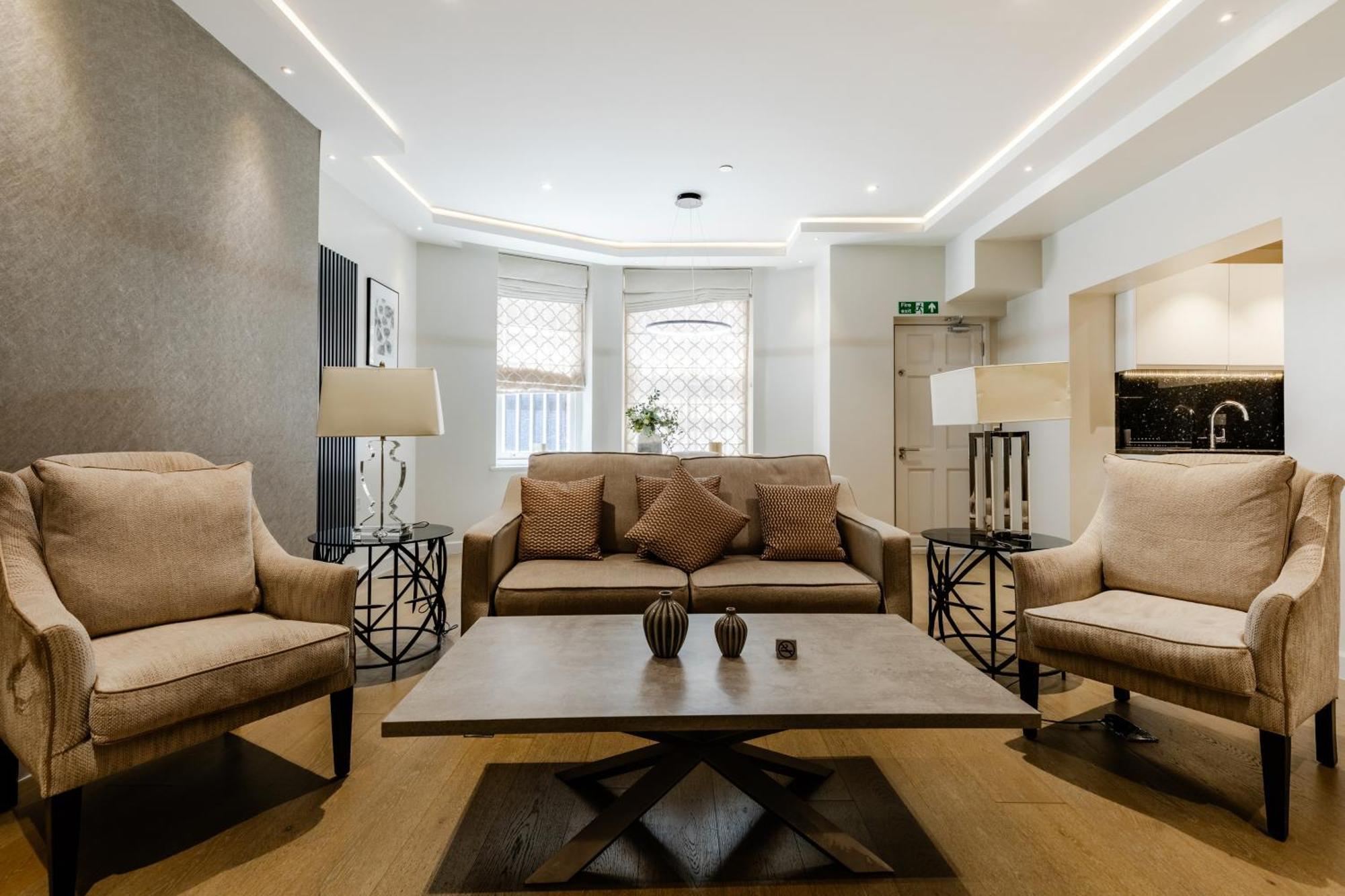 Apartment High Street Kensington London